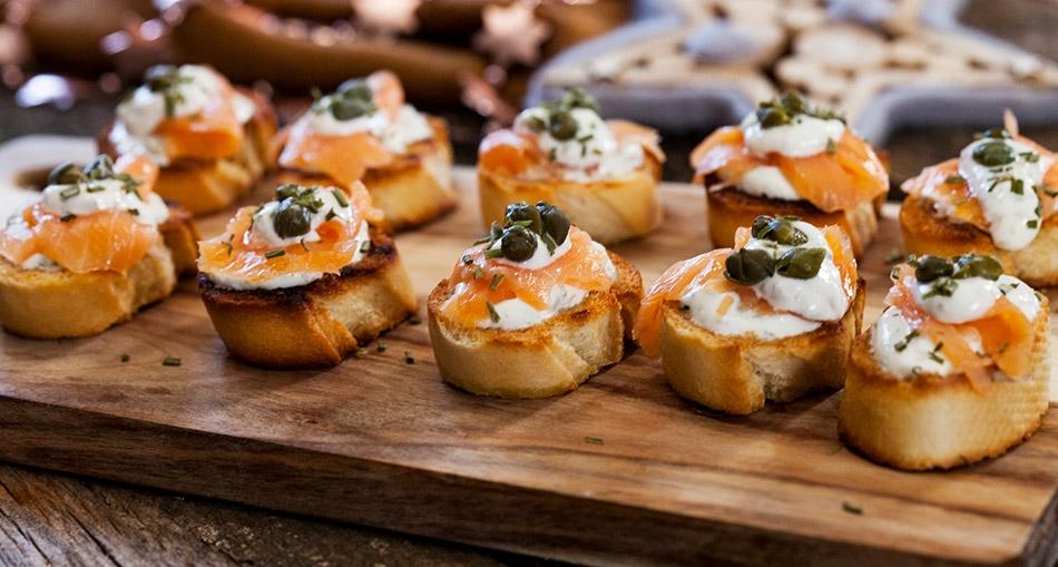 Bruschette s dimljenim lososom