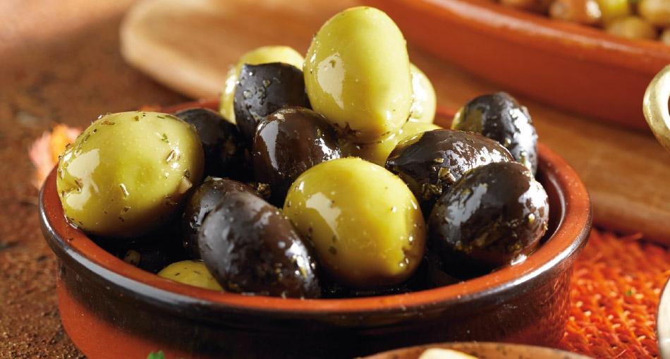 Zalogajčići s maslinama i inćunima
