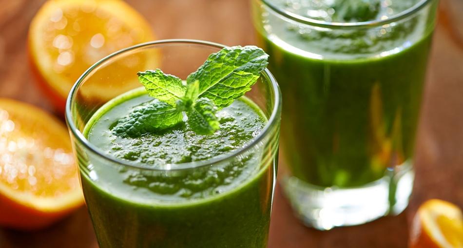 Smoothie od ananasa i avokada