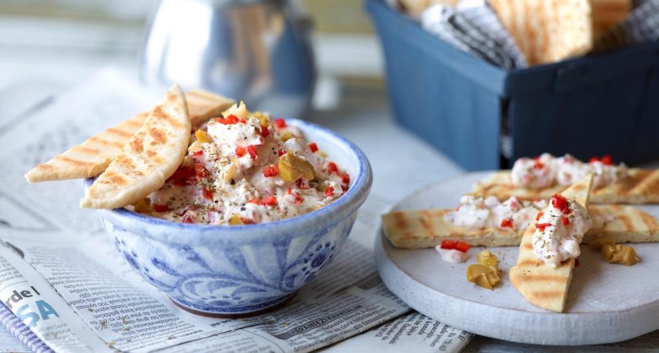 Namaz od kozjeg sira s maslinama