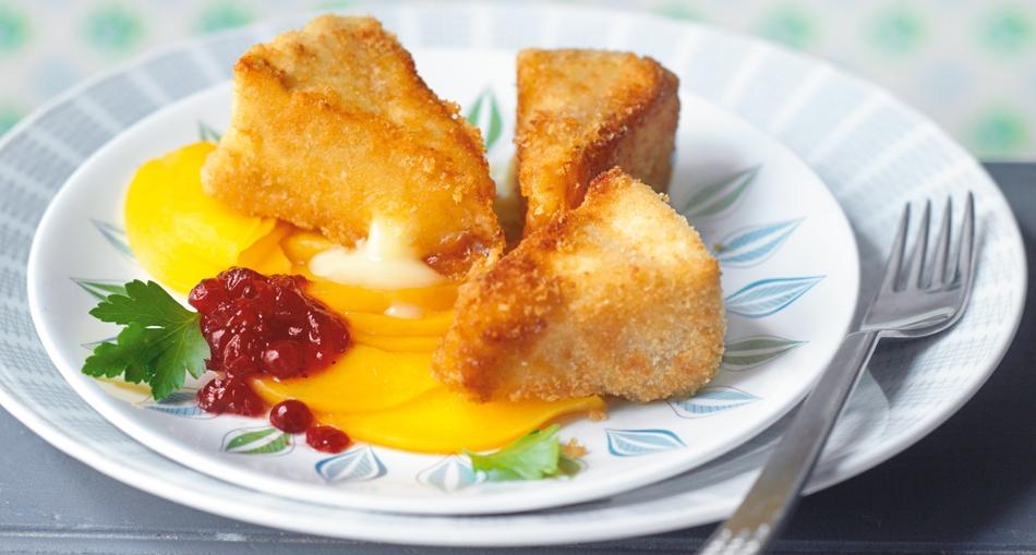 Pečeni camembert na podlozi od breskve